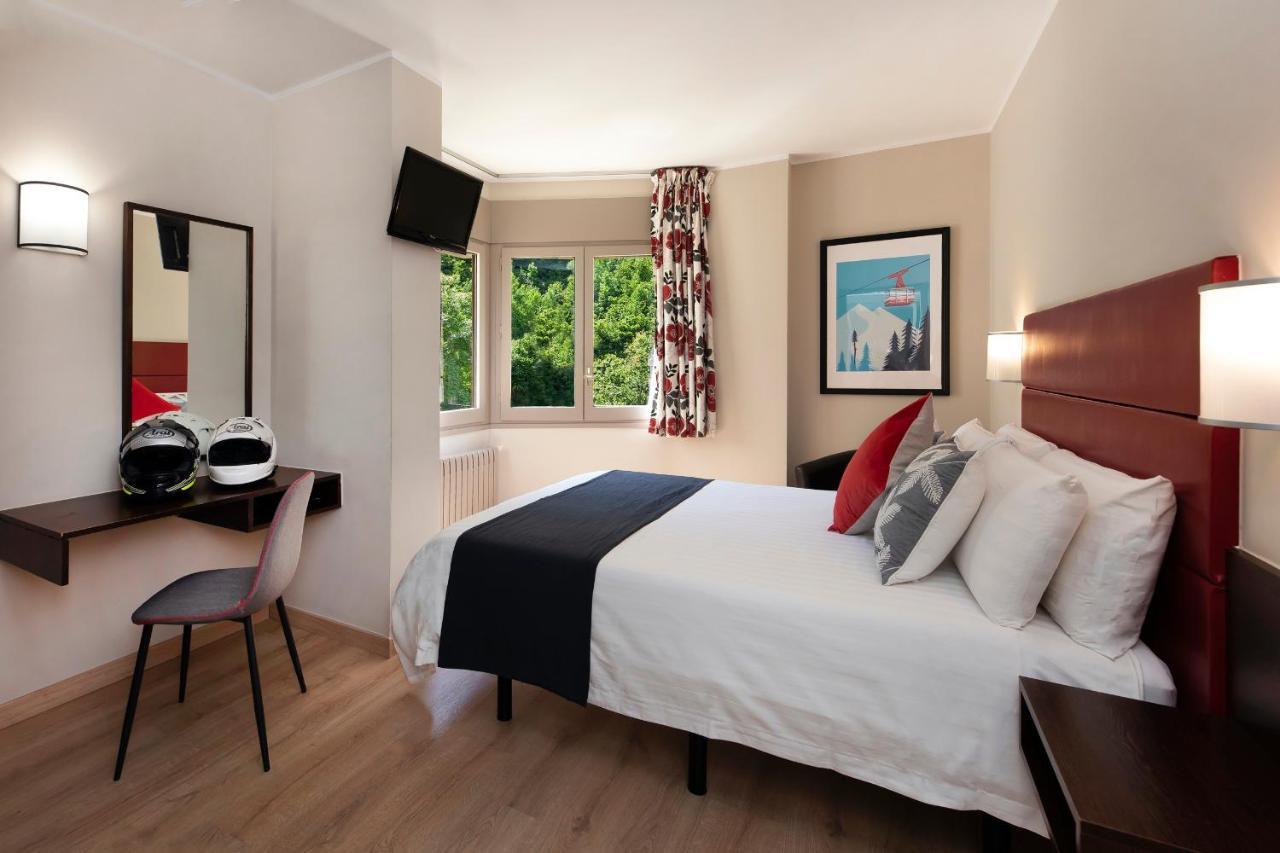 Hotel Palarine Erts Exterior photo
